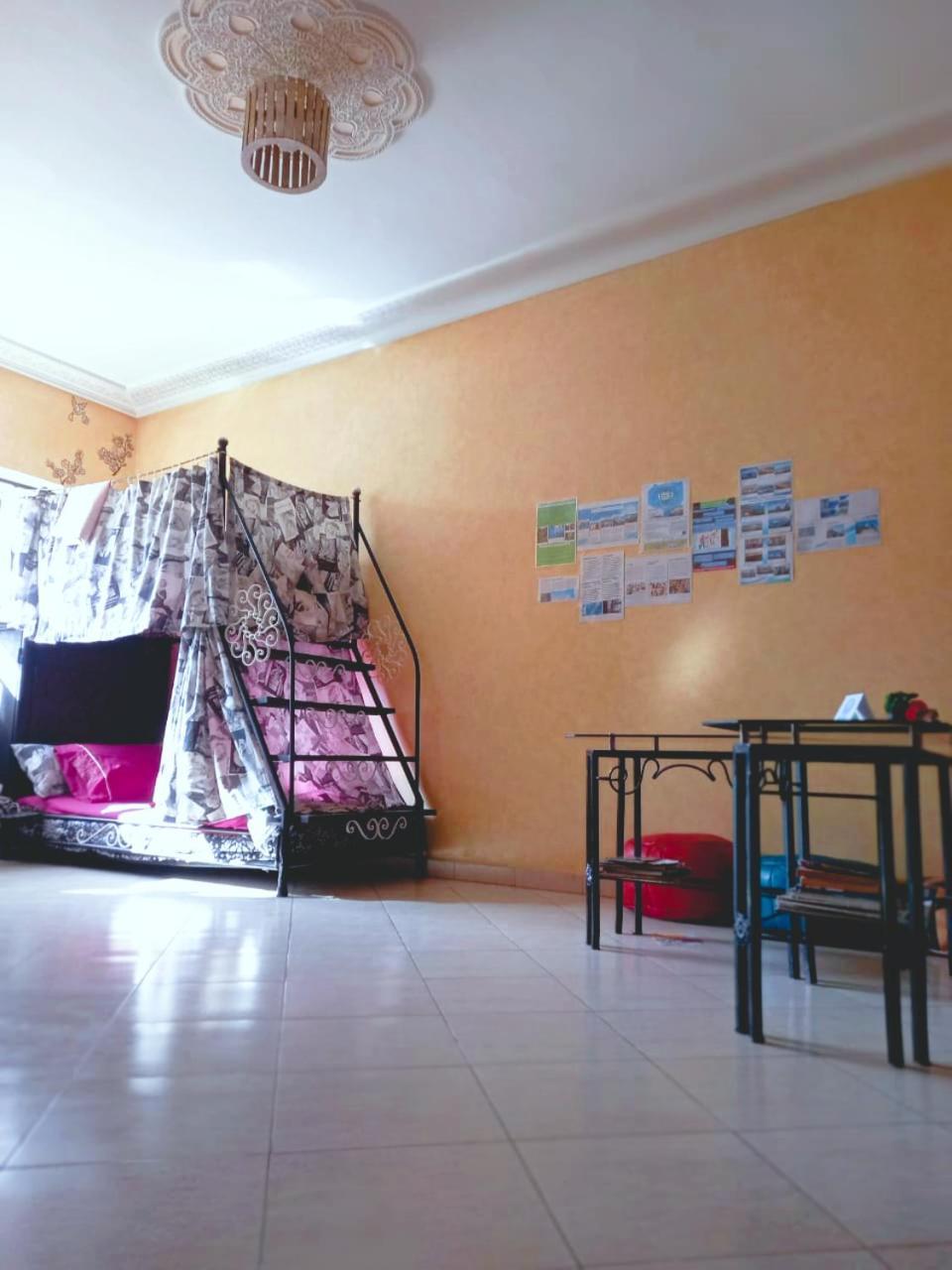Aertisticspace In The Center 4Bunk Dormroom Tanger Zimmer foto